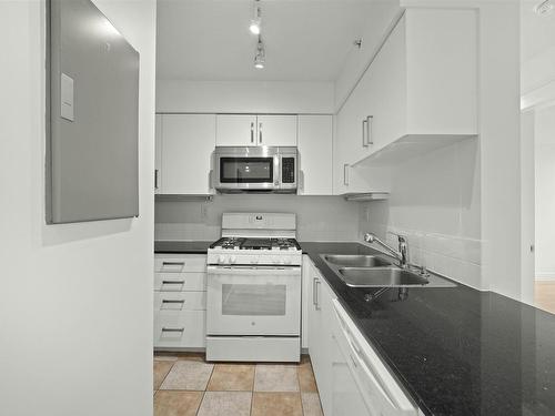 2501 63 Keefer Place, Vancouver, BC 