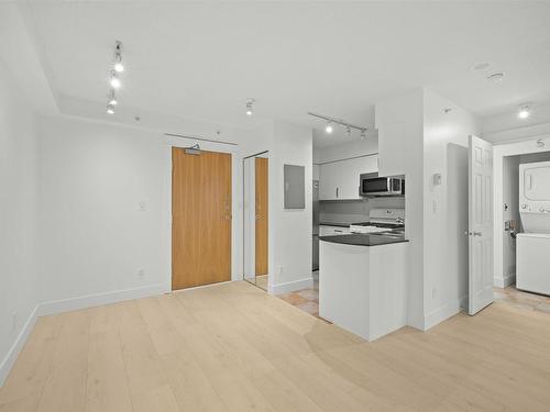 2501 63 Keefer Place, Vancouver, BC 