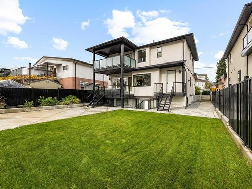 8088 13Th Avenue, Burnaby, BC 