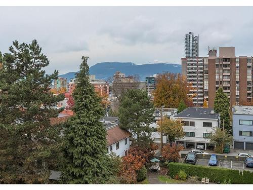 703 1468 W 14Th Avenue, Vancouver, BC 