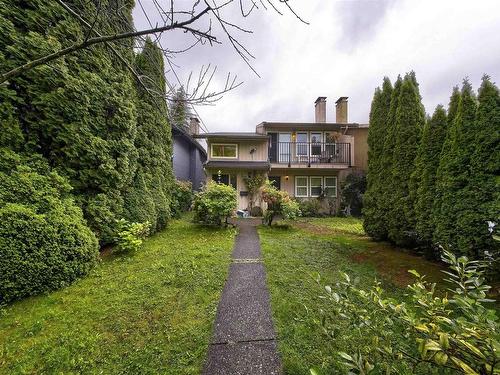 1671 Garden Avenue, North Vancouver, BC 