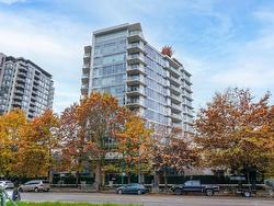 403 175 W 2ND STREET  North Vancouver, BC V7M 0A5