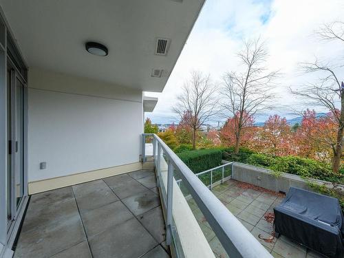 403 175 W 2Nd Street, North Vancouver, BC 