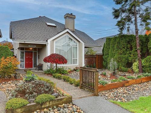 3180 Steveston Highway, Richmond, BC 