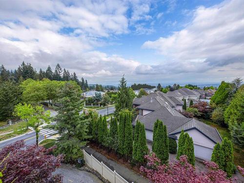 305 3176 Plateau Boulevard, Coquitlam, BC 