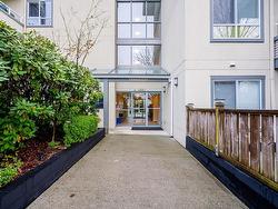 315 4990 MCGEER STREET  Vancouver, BC V5R 6C1