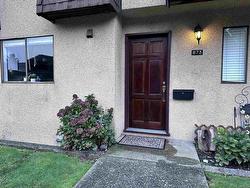 873 OLD LILLOOET ROAD  North Vancouver, BC V7J 2H6