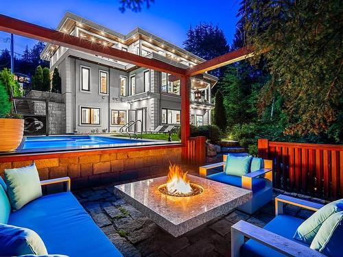 558 Glenross Road, West Vancouver, BC 