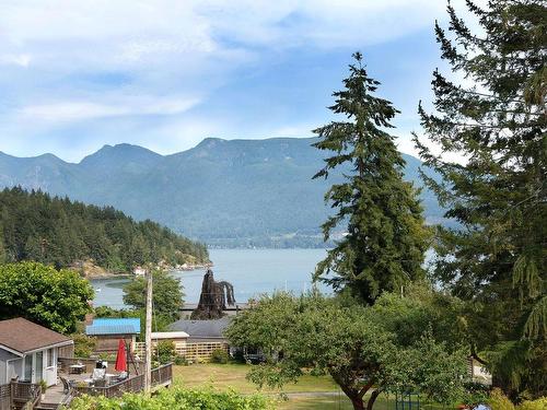 1113 Lenora Road, Bowen Island, BC 