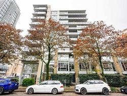 805 1530 W 8TH AVENUE  Vancouver, BC V6J 5M6