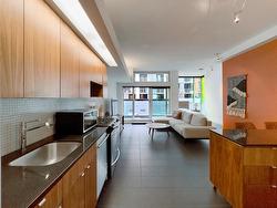 504 33 W PENDER STREET  Vancouver, BC V6B 0E5