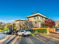 2326 WINDSOR STREET  Vancouver, BC V5T 3Z5