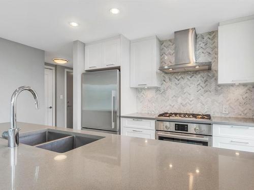 2302-520 Como Lake Avenue, Coquitlam, BC 