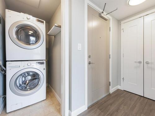 2302-520 Como Lake Avenue, Coquitlam, BC 