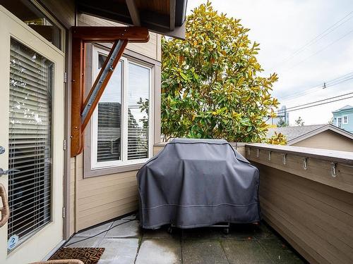 261 W 5Th Street, North Vancouver, BC 