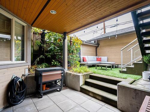 261 W 5Th Street, North Vancouver, BC 