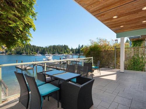 2564 Panorama Drive, North Vancouver, BC 