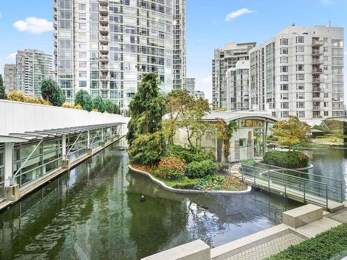 Tha 1199 Marinaside Crescent, Vancouver, BC 