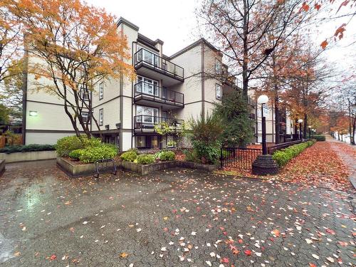 103 1040 E Broadway Avenue, Vancouver, BC 