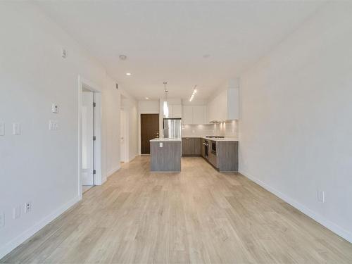 110 625 E 3Rd Street, North Vancouver, BC 