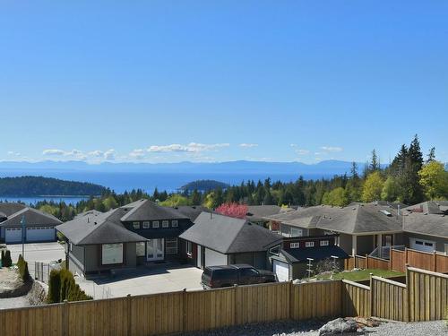 6217 Oracle Road, Sechelt, BC 