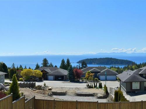 6217 Oracle Road, Sechelt, BC 