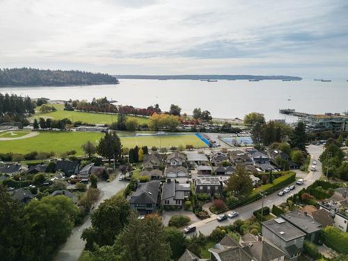 1248 Keith Road, West Vancouver, BC 