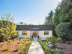 1003 SHAVINGTON STREET  North Vancouver, BC V7L 1K7