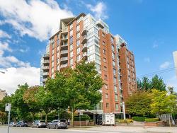 306 1575 W 10TH AVENUE  Vancouver, BC V6J 5L1