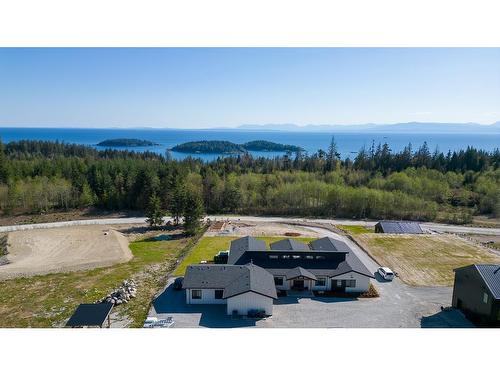 6724 Acorn Road, Sechelt, BC 