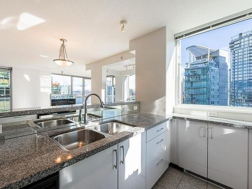 2807 1328 W Pender Street, Vancouver, BC 