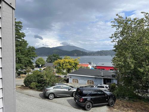 3 526 South Fletcher Road, Gibsons, BC 