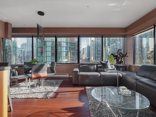 809 1333 W Georgia Street, Vancouver, BC 