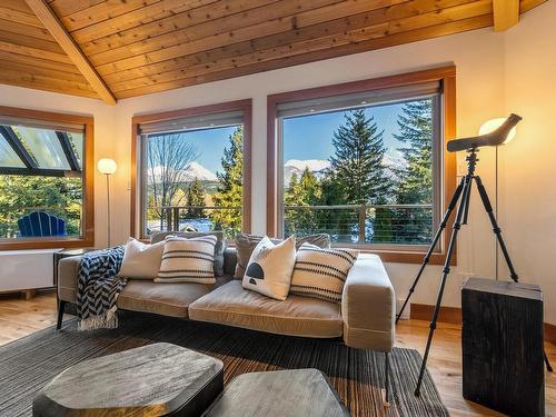 8204 Alpine Way, Whistler, BC 