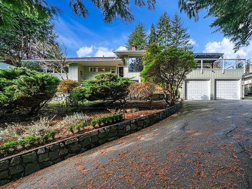 651 Kenwood Road, West Vancouver, BC 