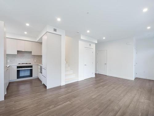 895 W 33Rd Avenue, Vancouver, BC 