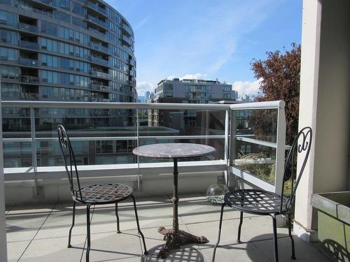 403 2055 Yukon Street, Vancouver, BC 