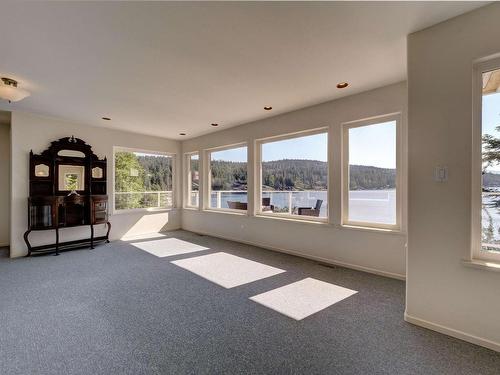 7659 Redrooffs Road, Halfmoon Bay, BC 