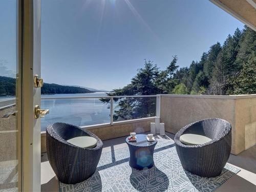 7659 Redrooffs Road, Halfmoon Bay, BC 