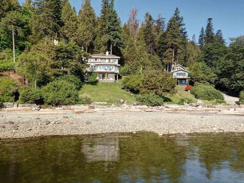 7659 Redrooffs Road, Halfmoon Bay, BC 