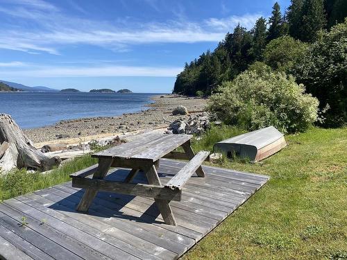 7659 Redrooffs Road, Halfmoon Bay, BC 