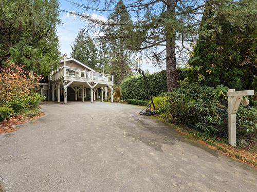 4644 Woodgrove Place, West Vancouver, BC 