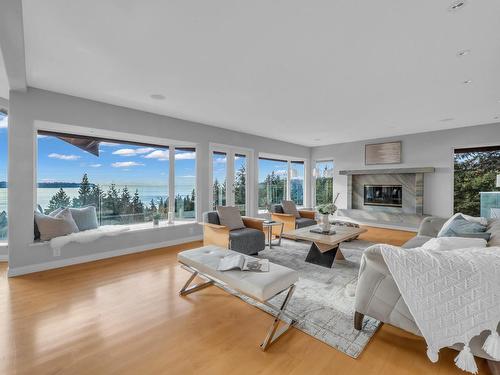 4253 Rockbank Place, West Vancouver, BC 