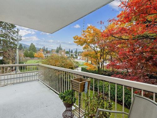 203 1390 Duchess Avenue, West Vancouver, BC 