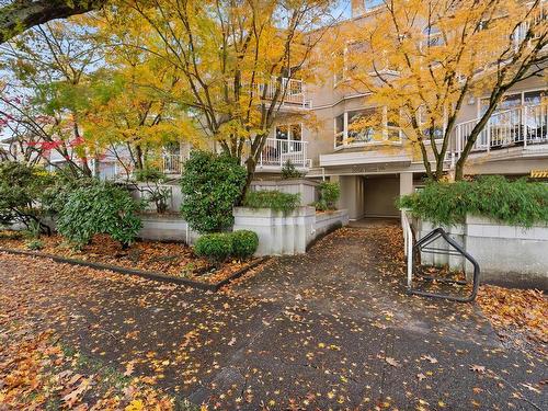 103 2256 W 7Th Avenue, Vancouver, BC 