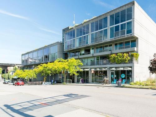 302 1540 W 2Nd Avenue, Vancouver, BC 