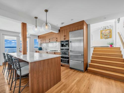 3028 Procter Avenue, West Vancouver, BC 