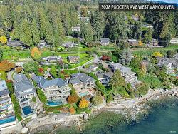 3028 PROCTER AVENUE  West Vancouver, BC V7V 1G1