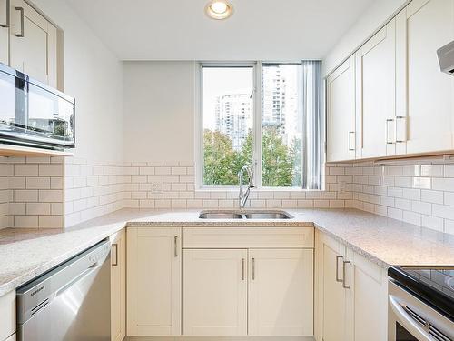 6D 139 Drake Street, Vancouver, BC 