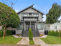 3224 MARMION AVENUE  Vancouver, BC V5R 4W8